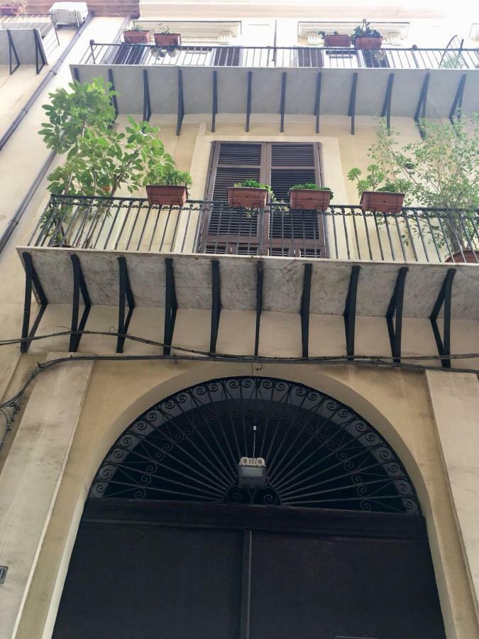 פלרמו Casa Tea: Nel Cuore Del Centro Storico מראה חיצוני תמונה